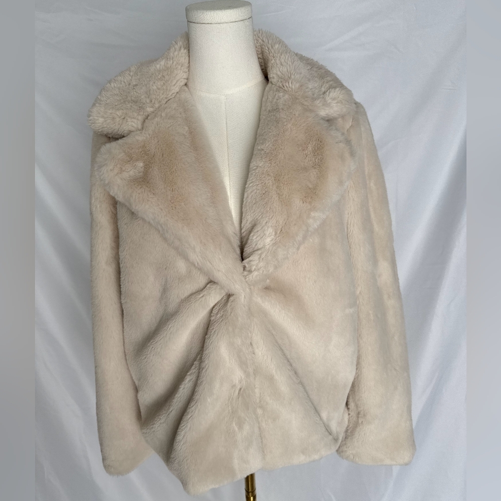 J2 Jou Jou Faux Fur Jacket in Cream